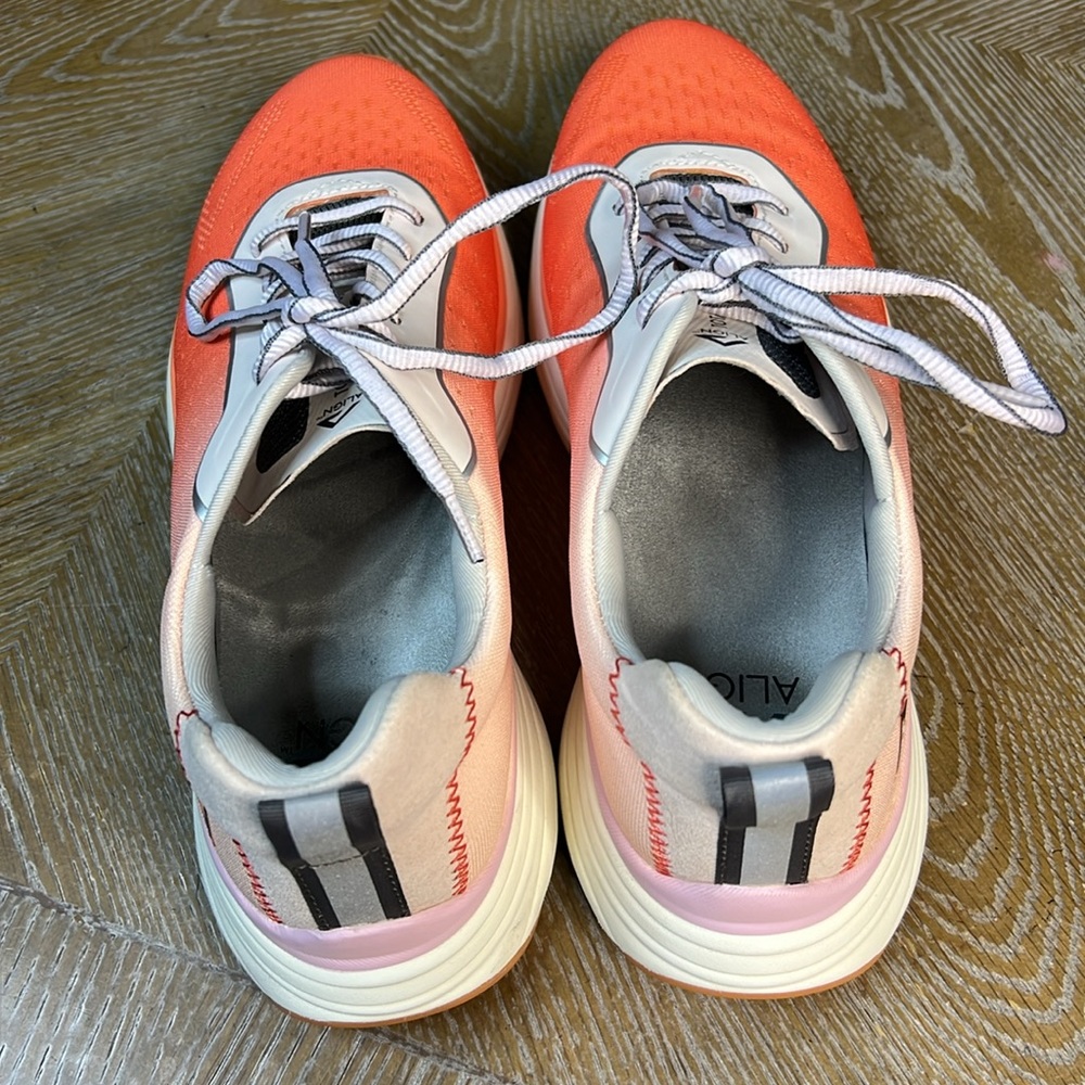 ALIGN Trixie Coral Ombré Nurse Hospital Sneaker 9.5 - Picture 4 of 11